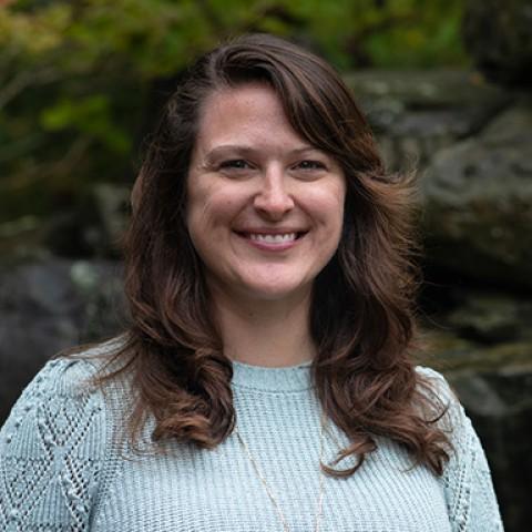 Headshot of Theresa Robitaille Redmond